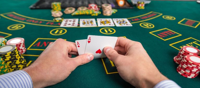 Into the Action: Live Dealer Games at Casino Rocket